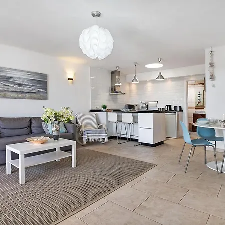 Puerto Chico T Apartment *