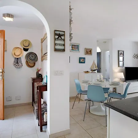 Puerto Chico T Apartment *